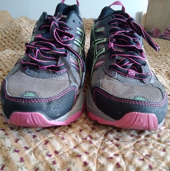 ASICS running shoes, women's 6.5, euro 37.5 pink and green - Picture 3 of 5